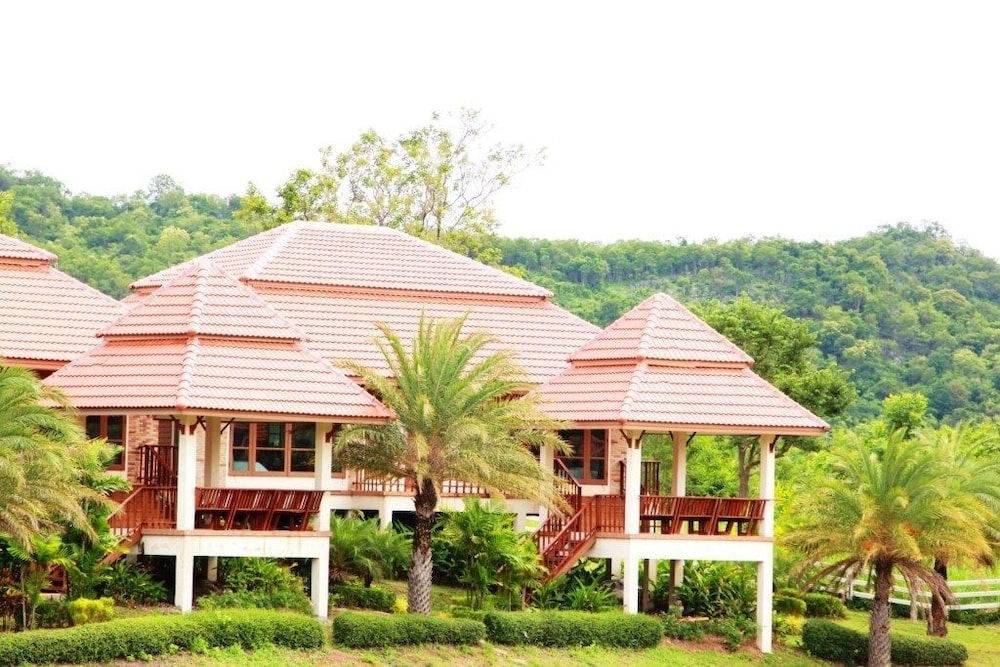 Thongsathit Hill Resort Khao Yai 14/54