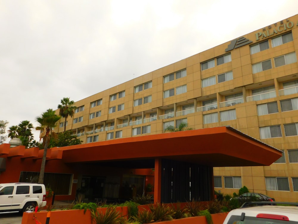 Hotel Palacio Azteca Tijuana, Trademark by Wyndham 6/71