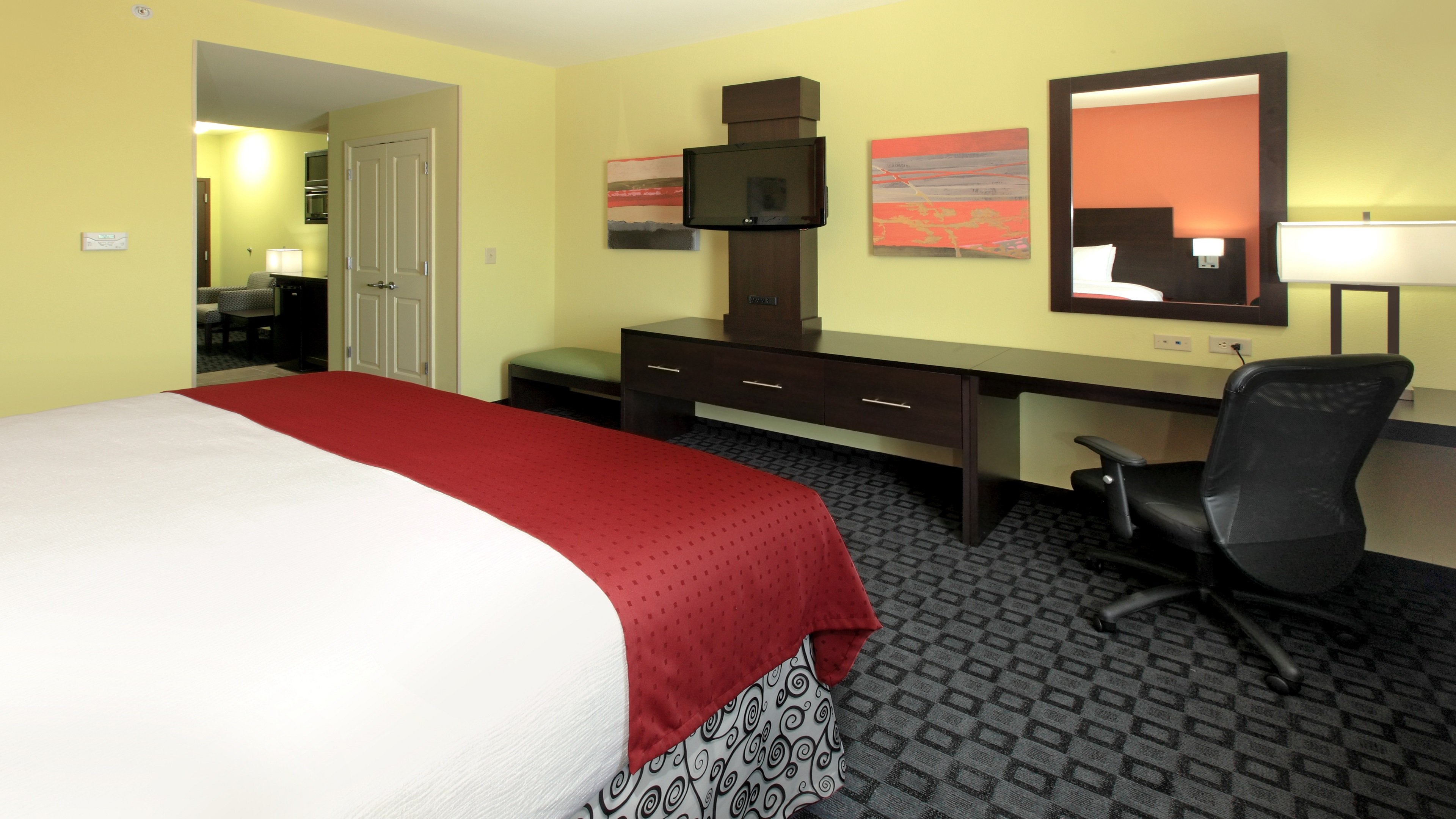 Holiday Inn Garland 27/73