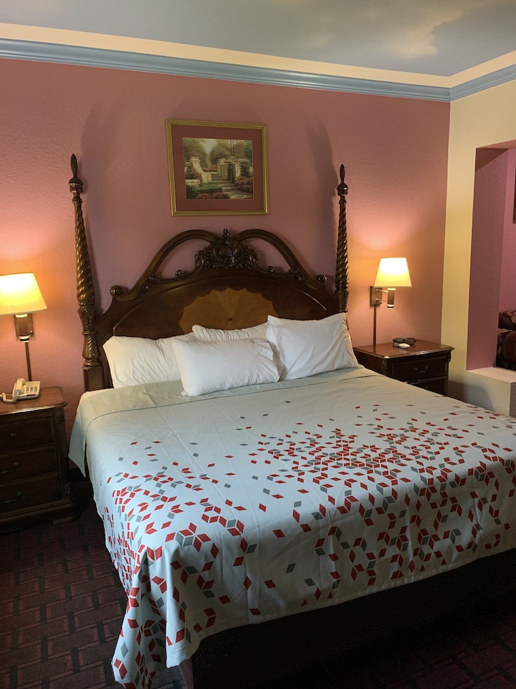 Baymont by Wyndham Texas City 21/59