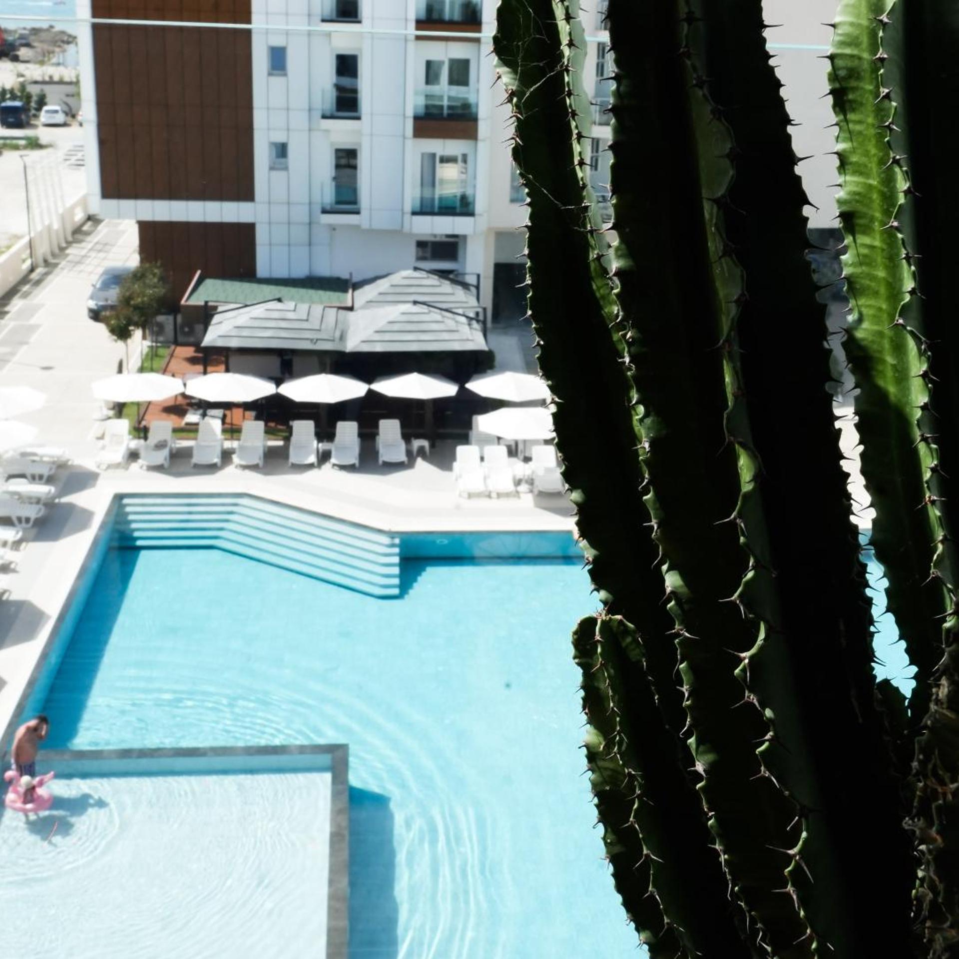 Naos Luxury Hotel 58/62