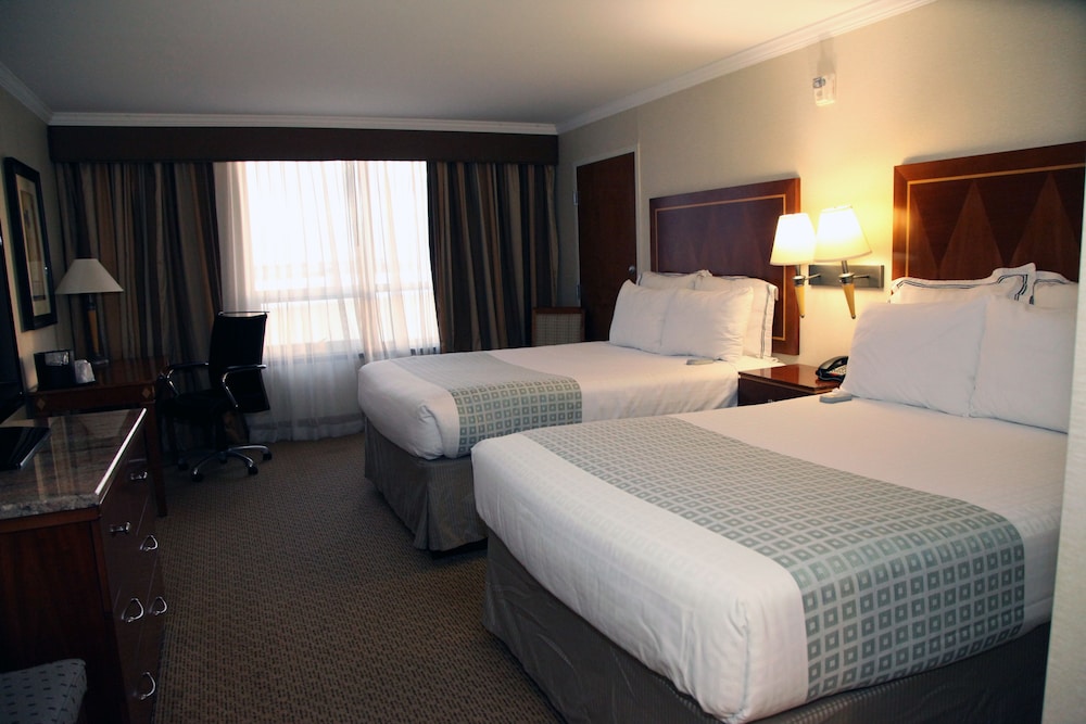 Hotel Executive Suites 14/57