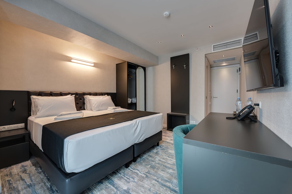 STANDARD, DOUBLE BED