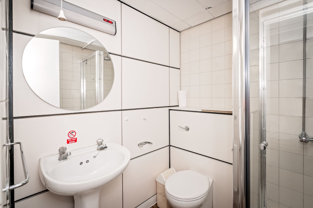 LSE Rosebery Hall 45/50