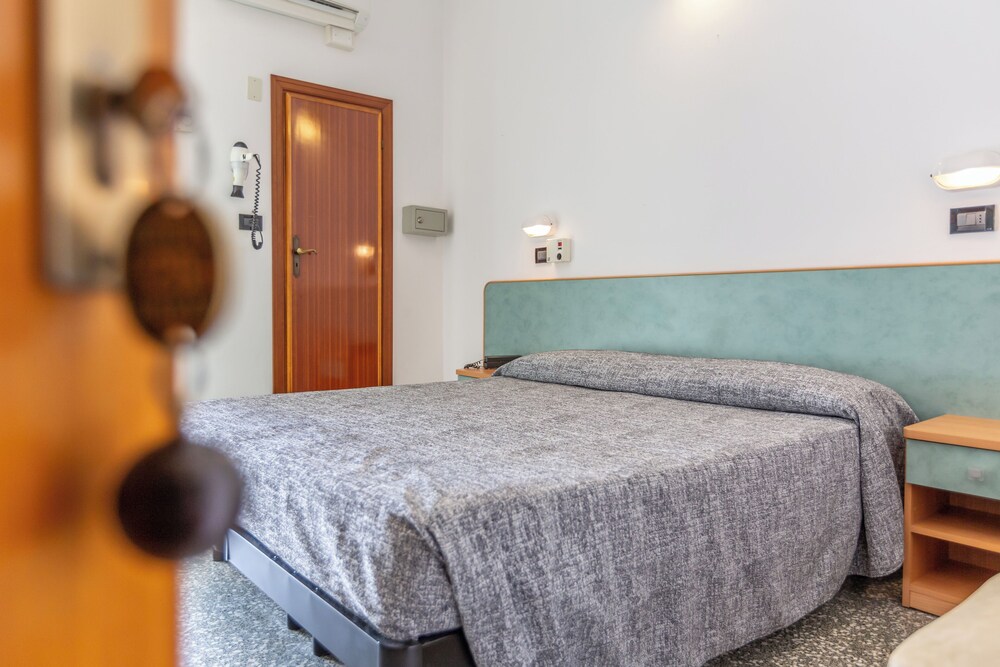 Hotel Haway 34/50