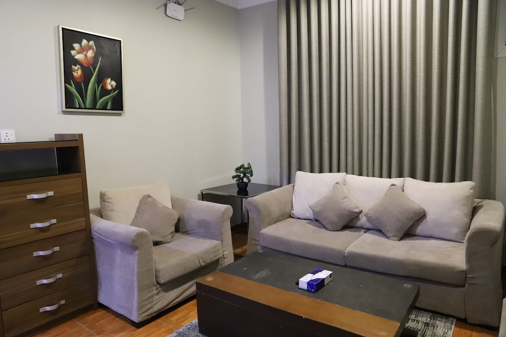 Al-Mawasem Al-Arbaa Serviced apartments 86/94