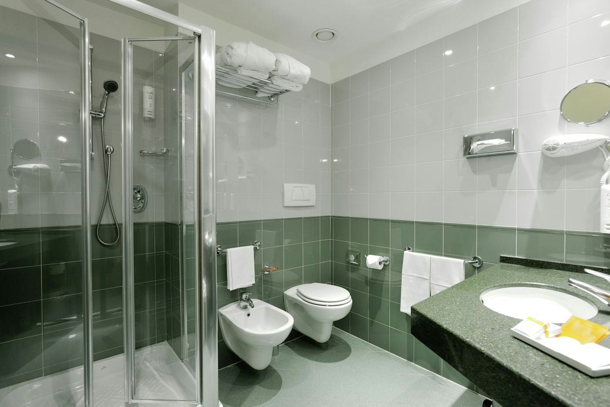 La Meridiana Bleisure Hotel 50/50