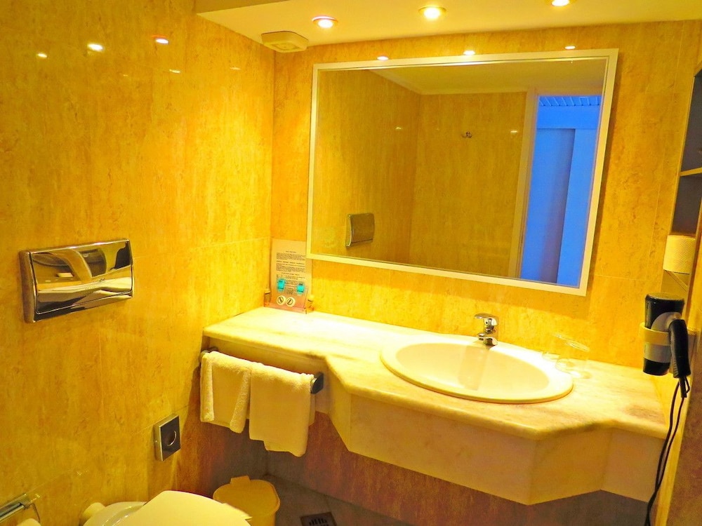 Istron Bay Hotel 16/60