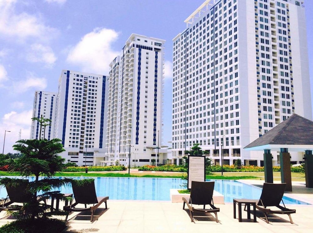 Tagaytay Condotel 1/36