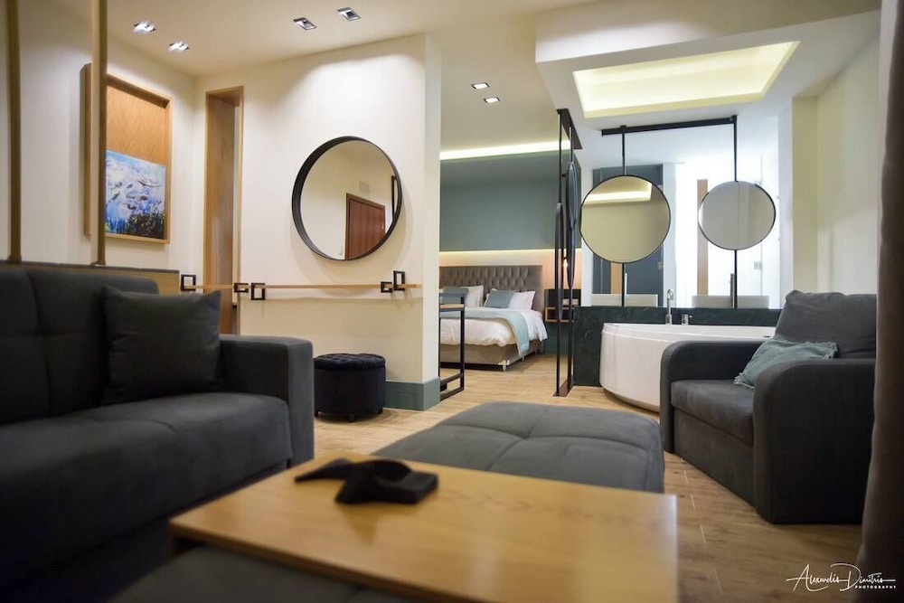 Thalassa Apartments 25/50