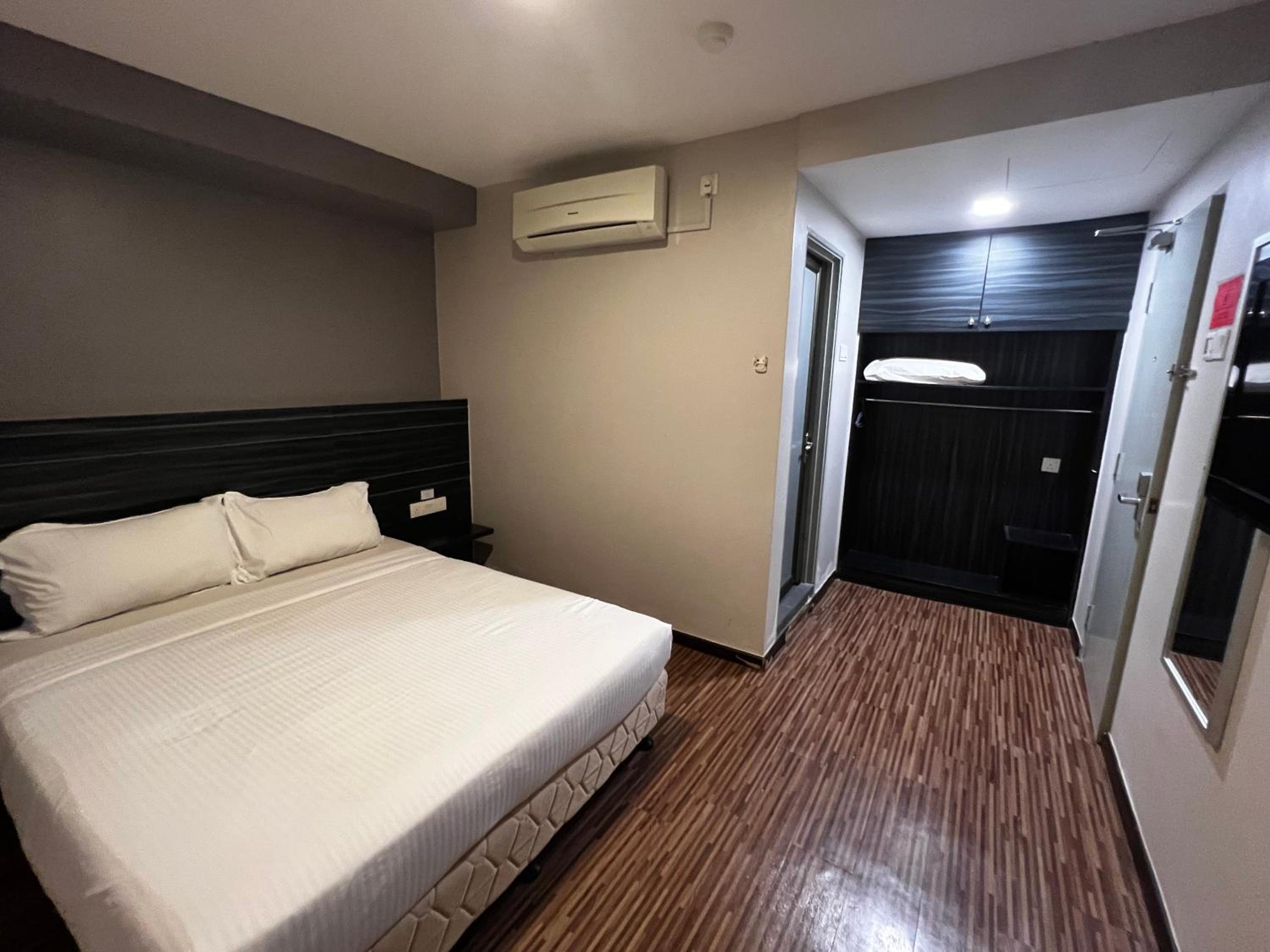 Standard, Double Bed, No Window