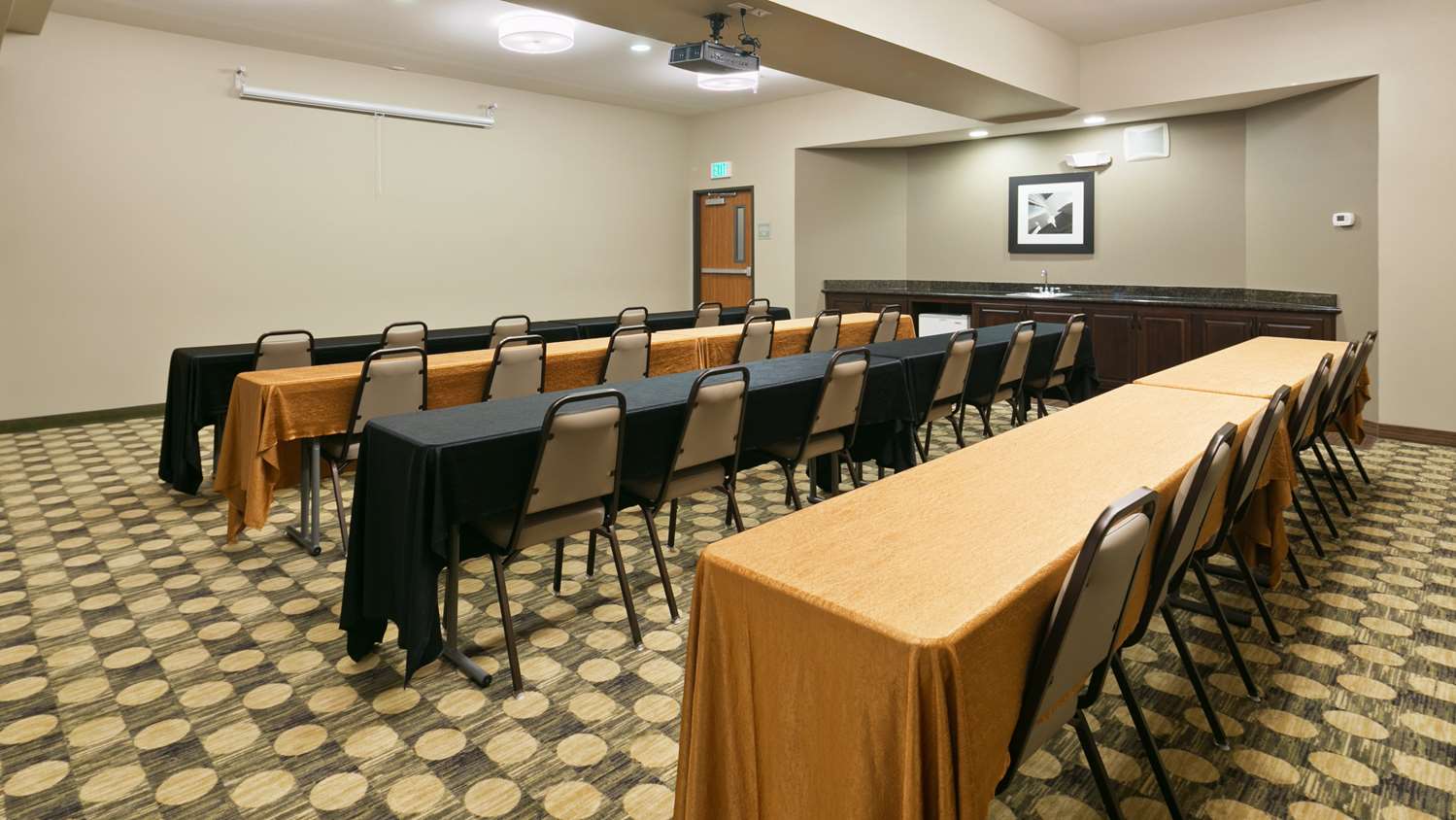 Best Western Plus Port Of Camas-Washougal Convention Center 35/41