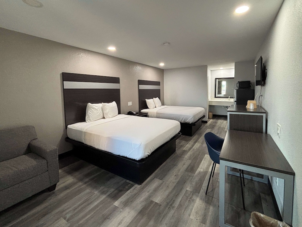 Motel6 La Porte, TX 26/54