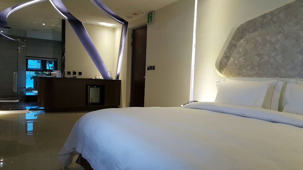 All-Ur Boutique Motel - Xin-Jhung Branch 16/50