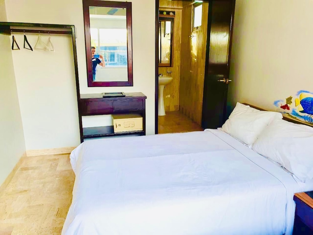 Mar Azul Suites 10/67