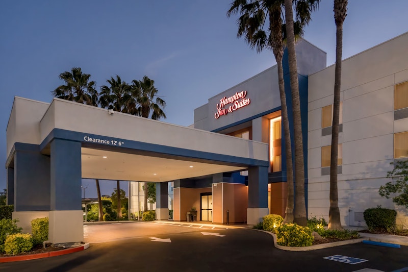 Hampton Inn and Suites Lathrop 2/61