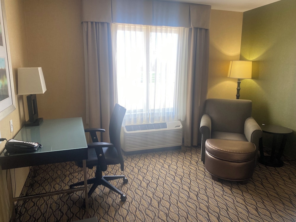 Wingate by Wyndham Fort Saskatchewan 47/64