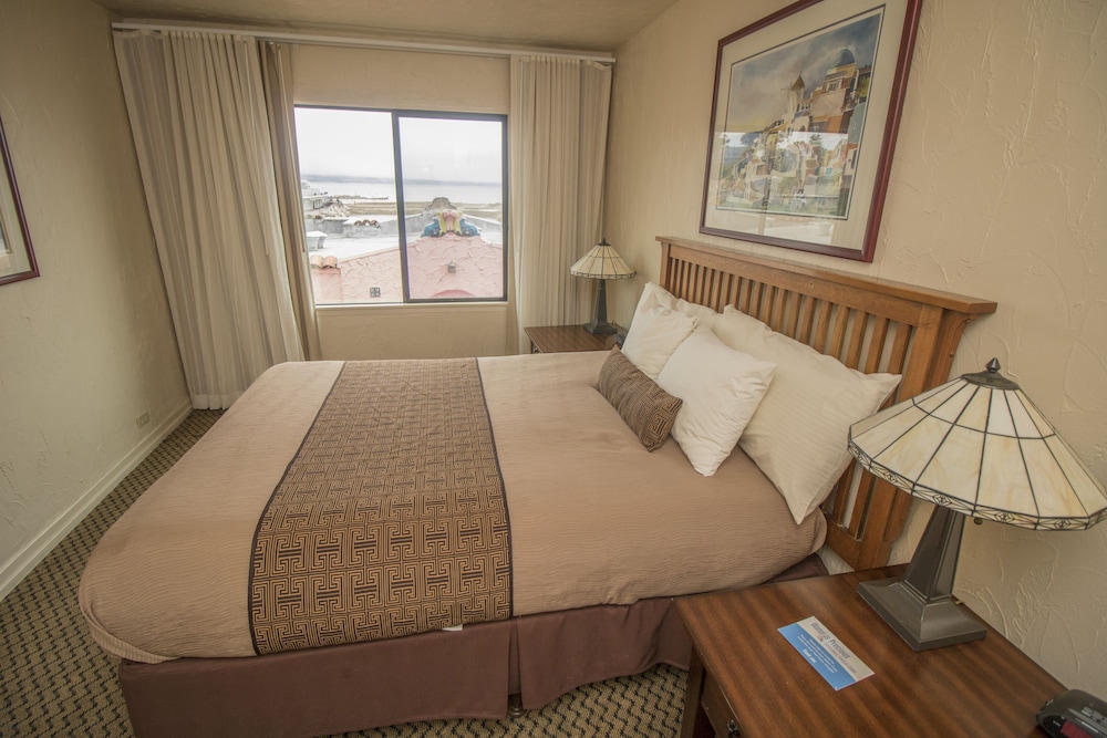 Capitola Venetian Hotel 29/60