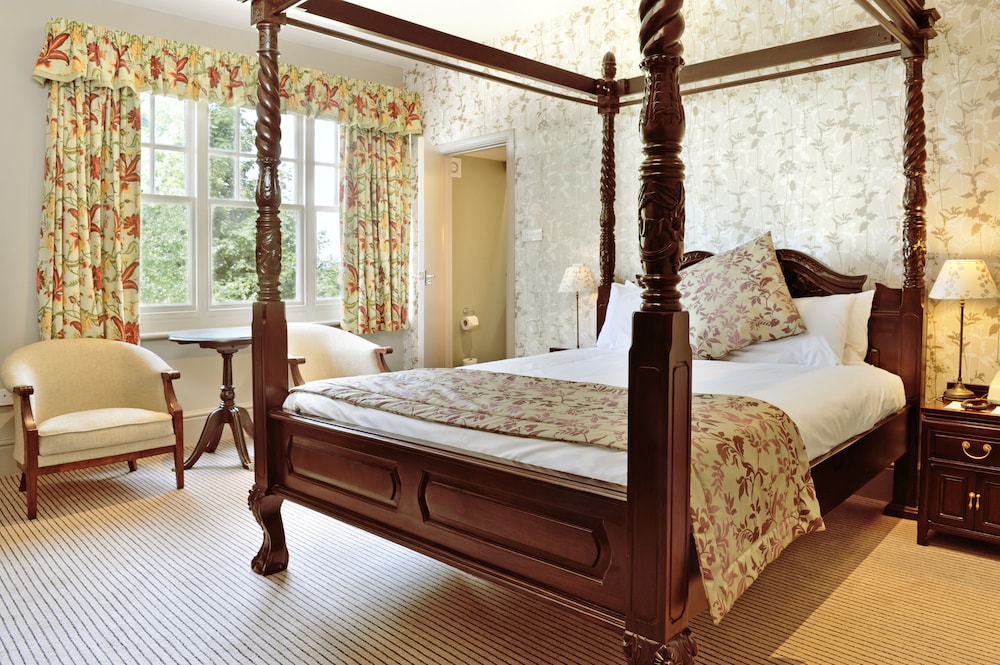 The Crown Manor House Hotel 24/42