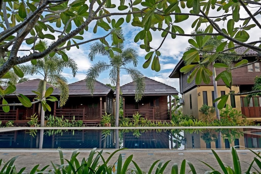 Home At Chan Resort 20/25