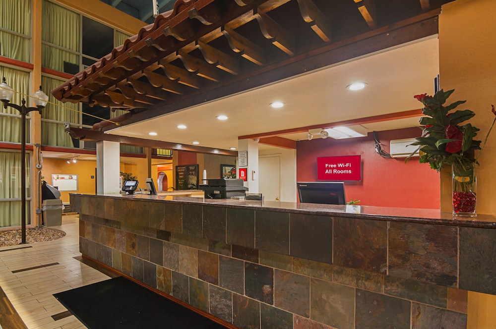 Red Roof Inn and Conference Center Lubbock 7/37