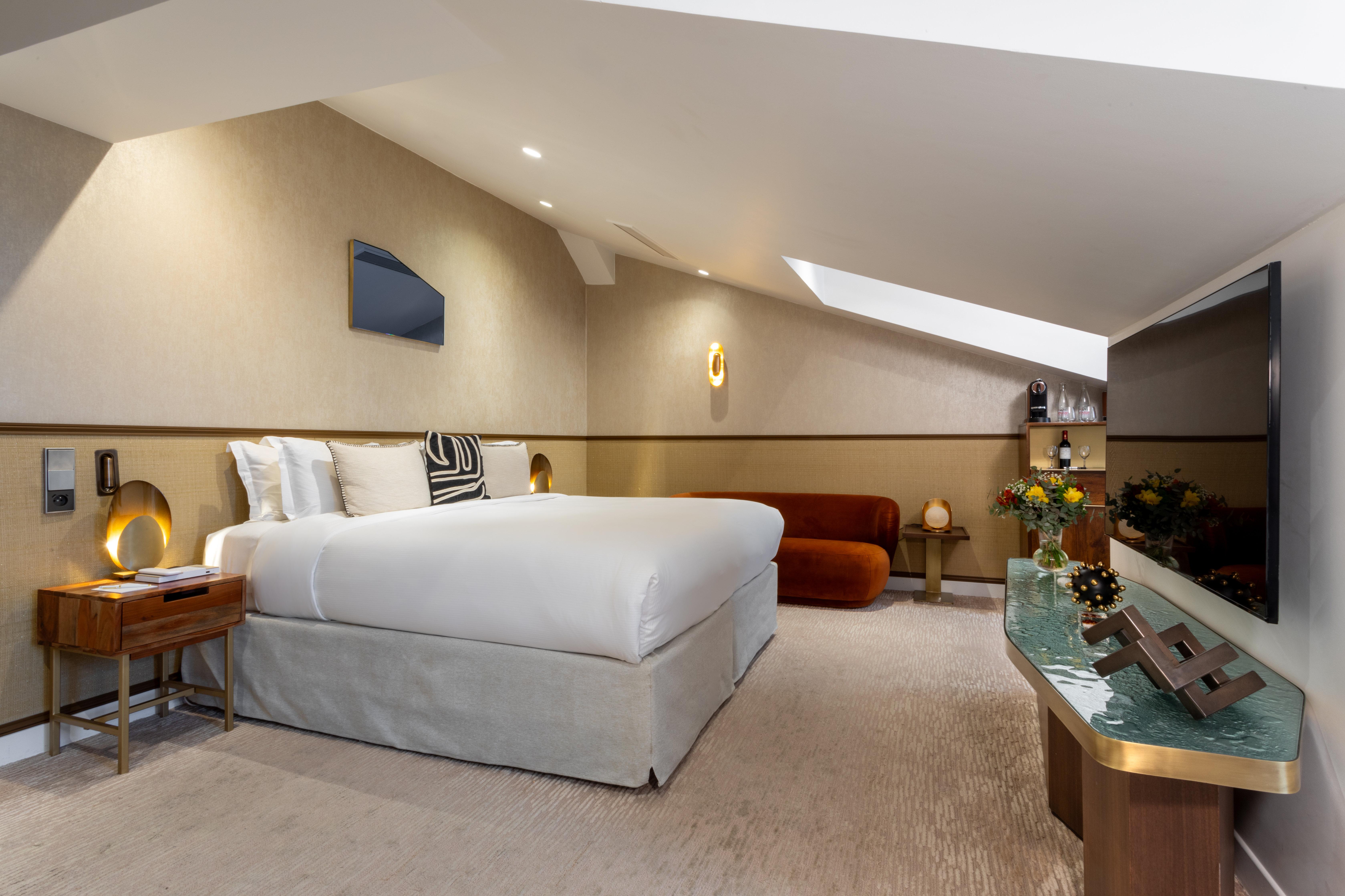 Junior Suite, King Bed, Eiffel View، InterContinental Paris - Champs-Elysees Etoile 2/9