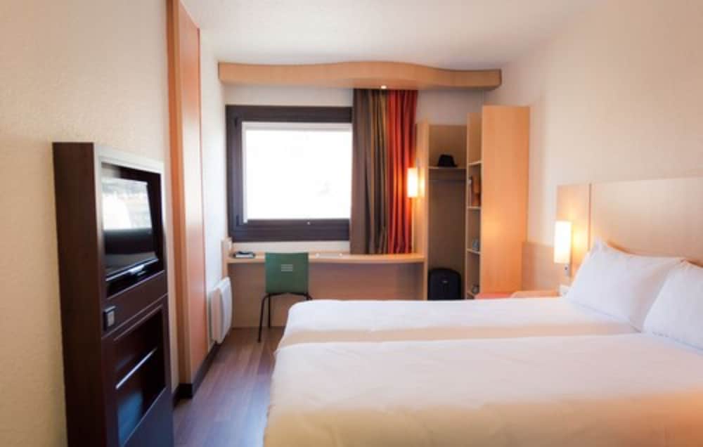 Ibis Grenoble Gare 23/56