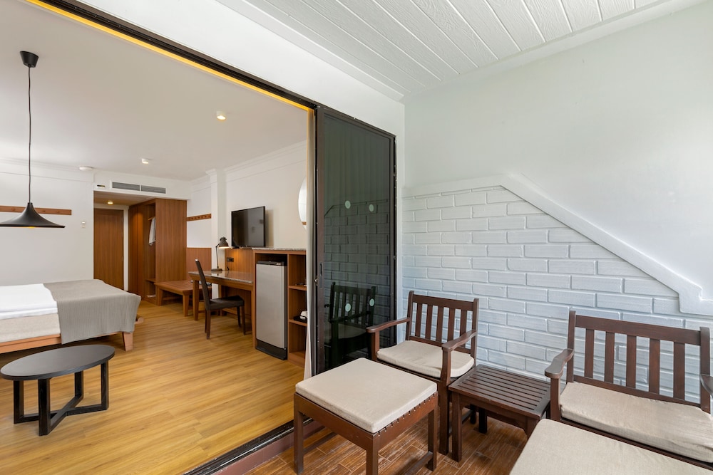 Sunprime Kamala Beach 34/35