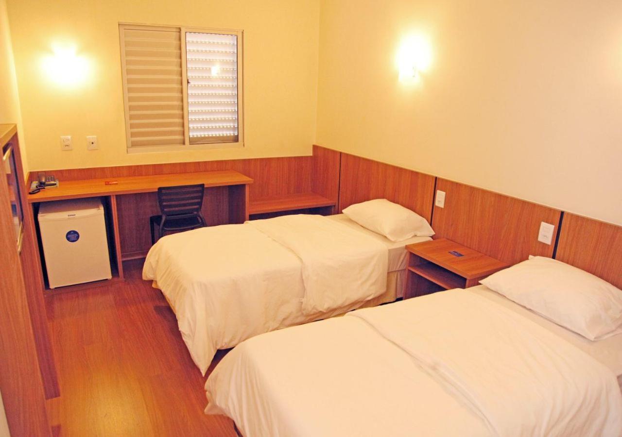 Bernal Hotel Economico 9/27