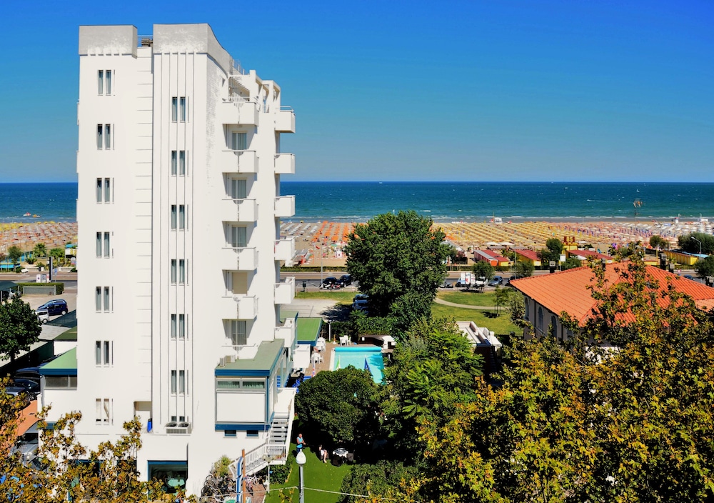 Hotel Aristeo 4/72