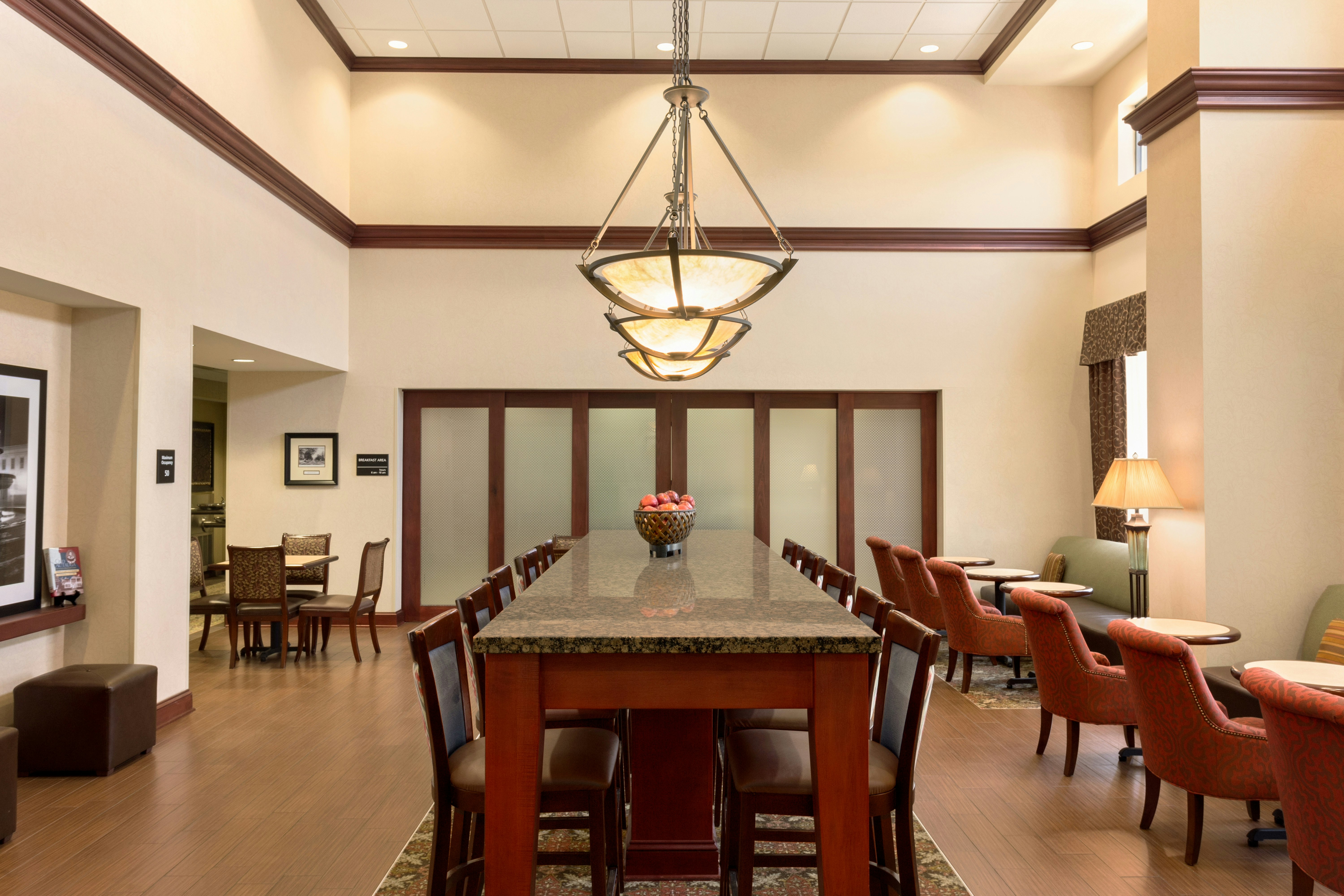 Hampton Inn & Suites Prattville AL 36/55