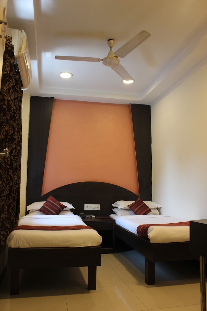 Fortune Hotel 21/39