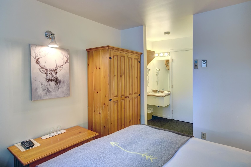 Hotel Mont-Tremblant 10/61