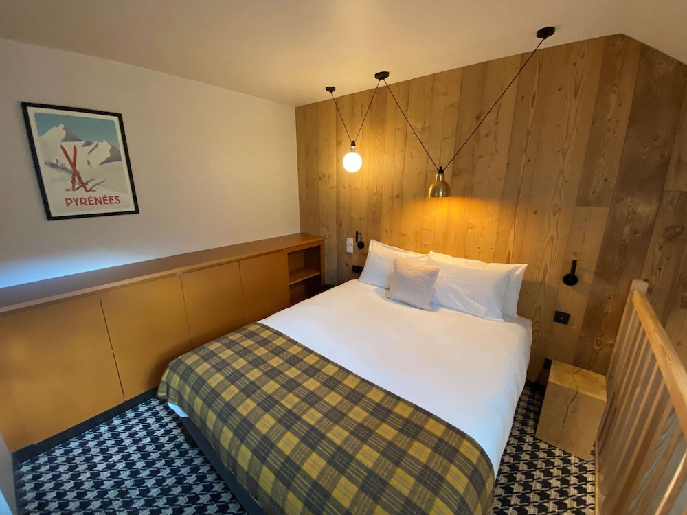 Mercure Peyragudes Loudenvielle Pyrenees 14/73