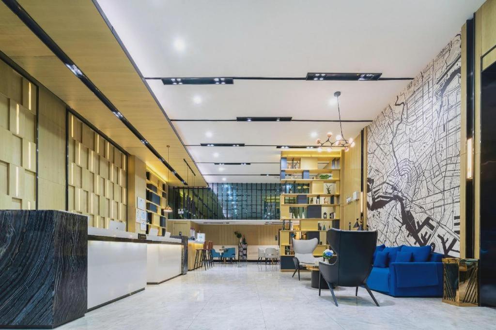 Echarm Hotel Yingshang Wuzhou Wanhui Square 10/50
