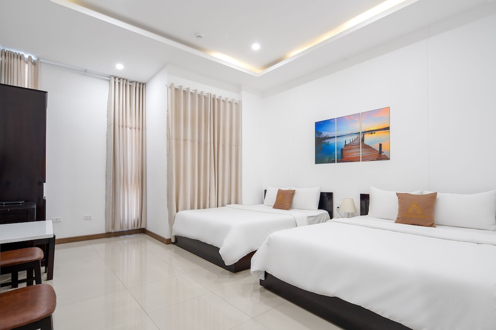 Phuong Dong Hotel & Apartment 13/35