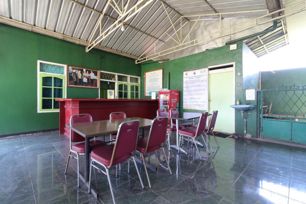 Cantik Hotel 37/53