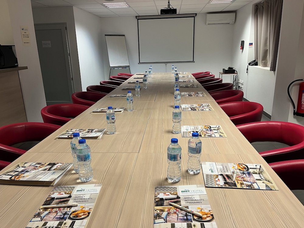 Brit Hotel Brive-La-Gaillarde 34/45