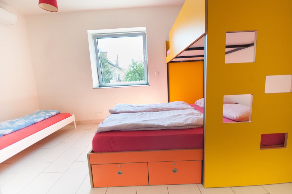 Simbol Rooms 14/41