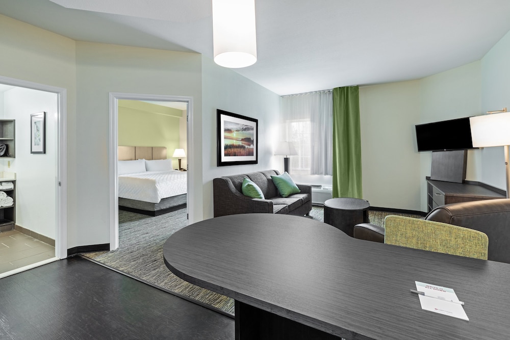 Candlewood Suites Hattiesburg 22/29