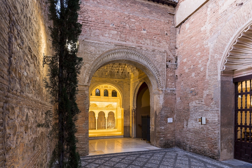Parador De Granada 39/75