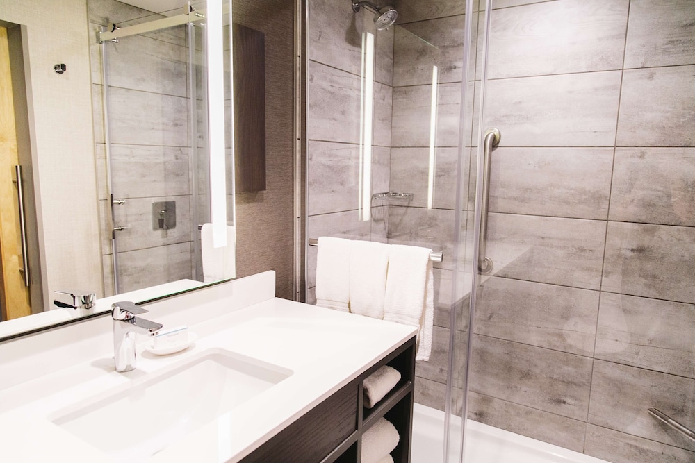 Hilton Garden Inn Fredericton New Brunswick Canada 23/60