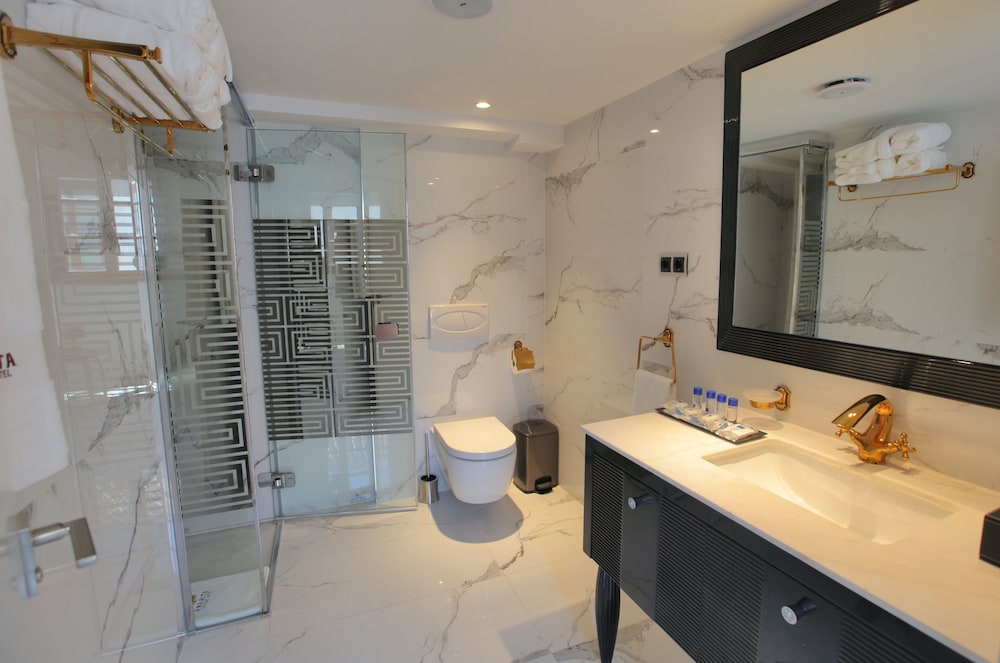 Hotel Boutique Anahita 45/50