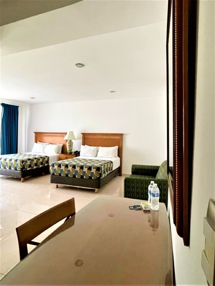Hotel Embajadores by Kavia 14/46