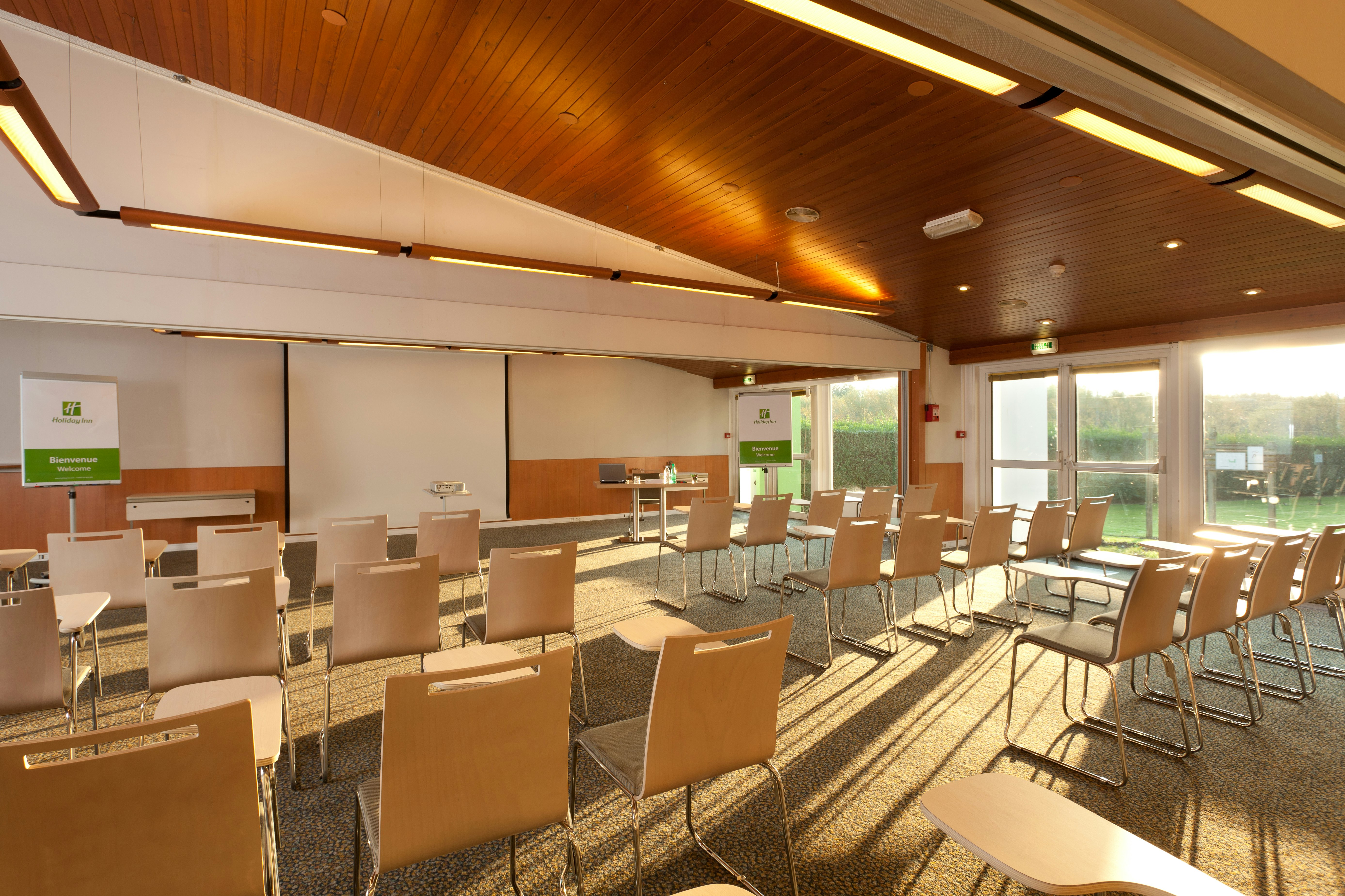 Holiday Inn Lille Ouest Englos 28/35