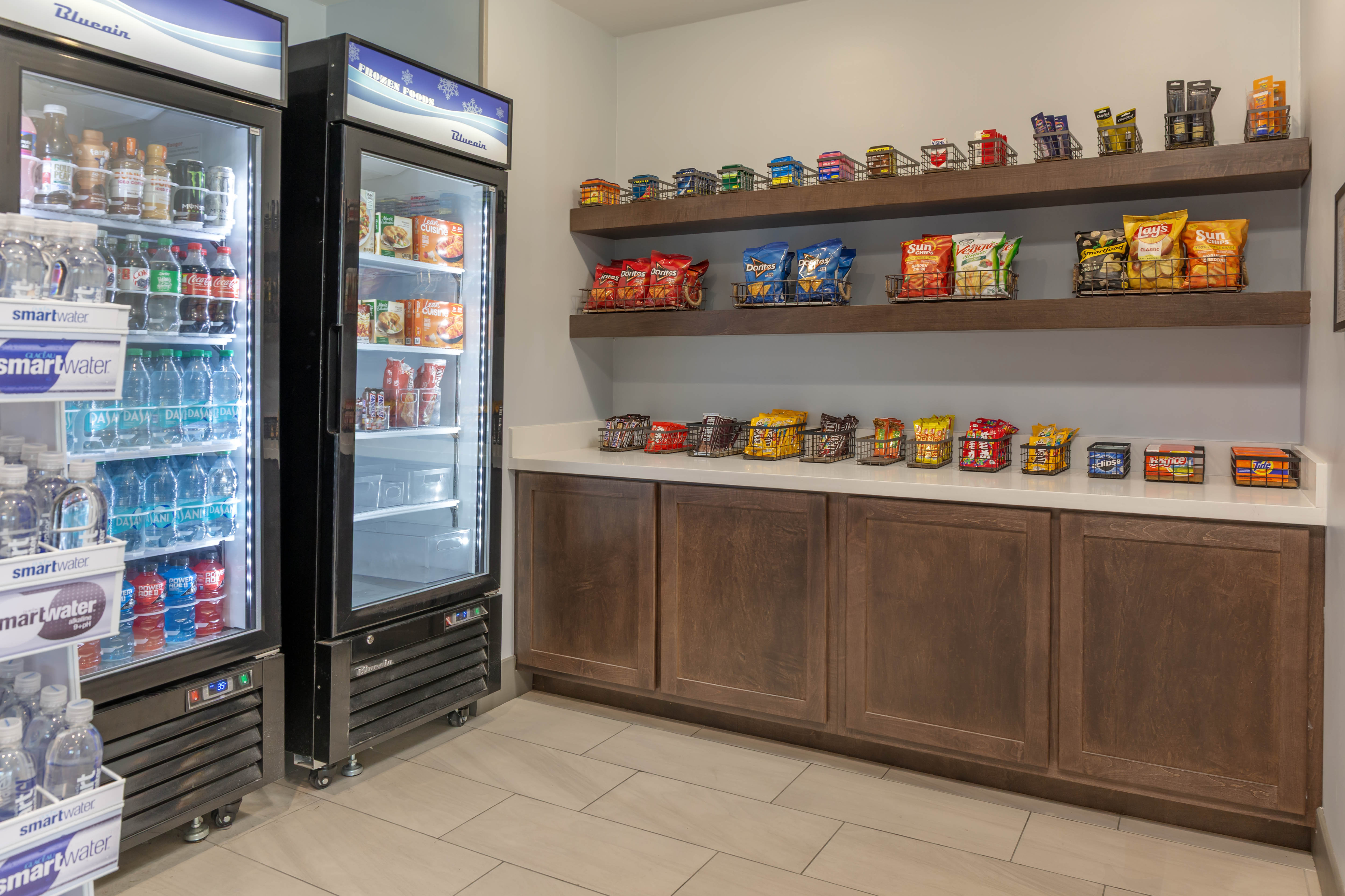 Holiday Inn Express and Suites Dry Ridge 7/63