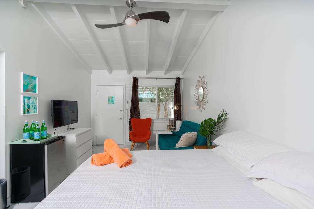 BelleVue Oasis-Palm Springs - Adults Only 46/62
