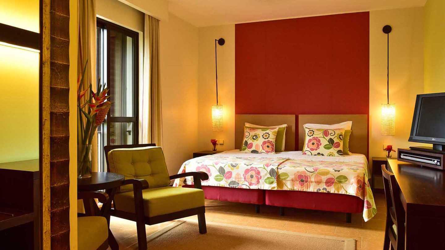 TWIN/DOUBLE ROOM - STANDARD (2Ad)
