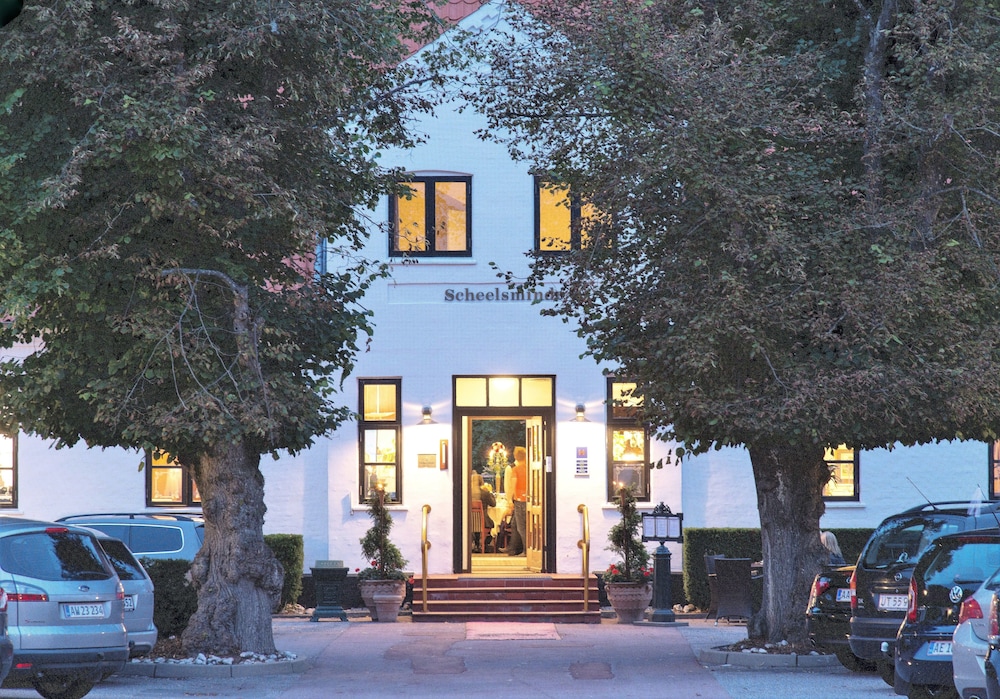 Hotel Scheelsminde 4/66