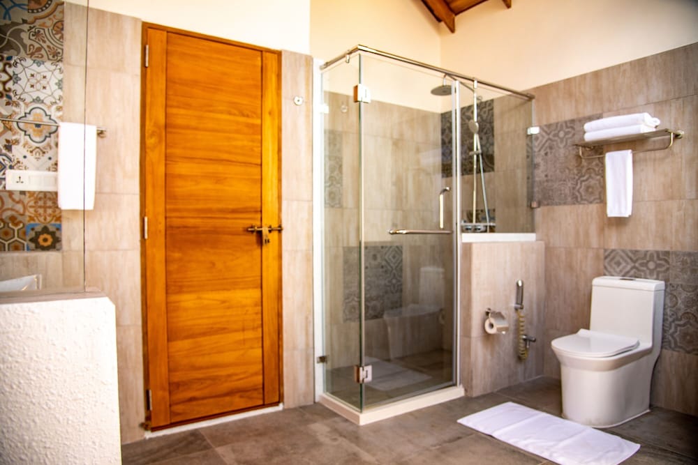Reethi Faru Resort 114/114